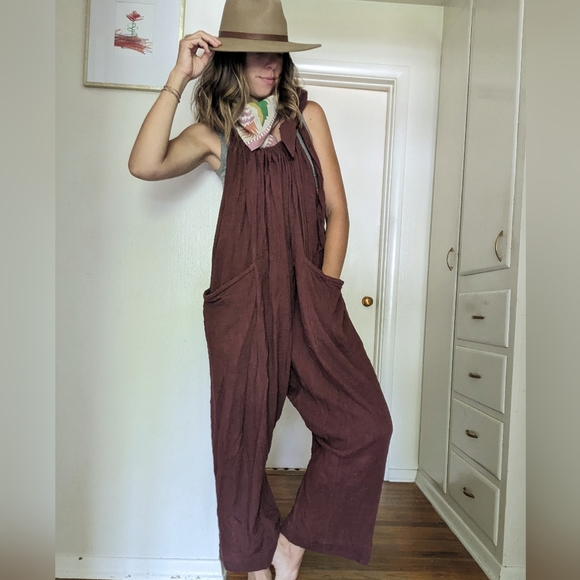 Free People Henriette Sleeveless Tie Waist Jumpsuit In Rum Raisin Small - Picture 1 of 3